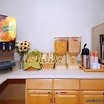 Econo Hospedaje Inn&Suites 